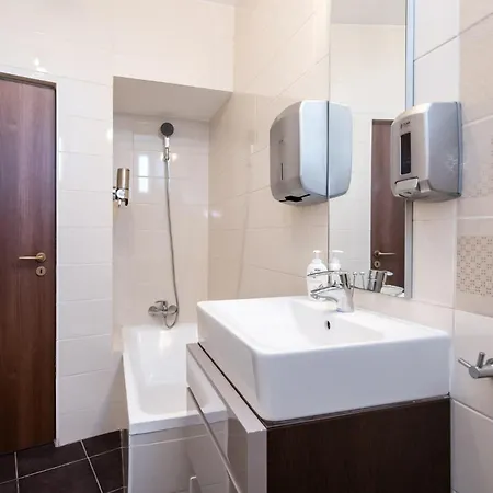 Apartment Highline Downtown Residences 2br 6 Persons